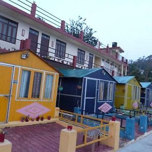 Himvadi Resorts Kausani